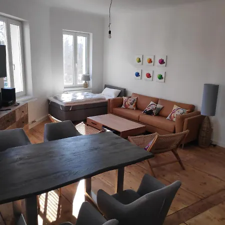 Lea 3 Raum Ost Leipzig